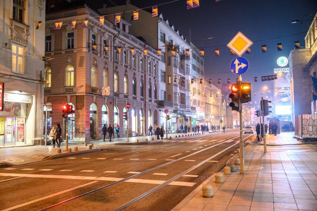 Megapolis Main Street Suites Сараєво Екстер'єр фото
